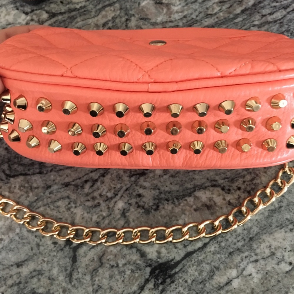 Purse - Picture 2 of 4